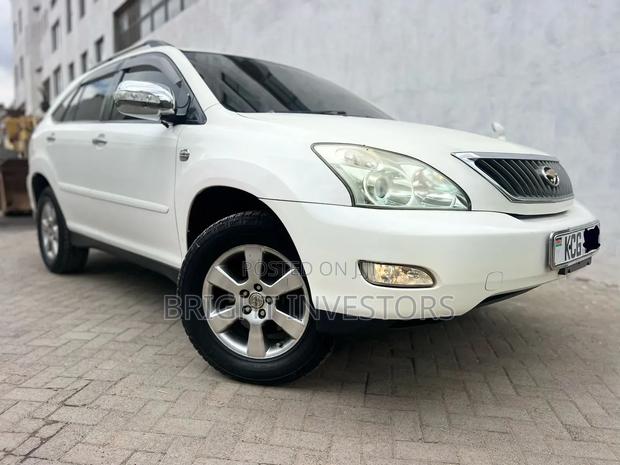 Toyota Harrier 2009 White