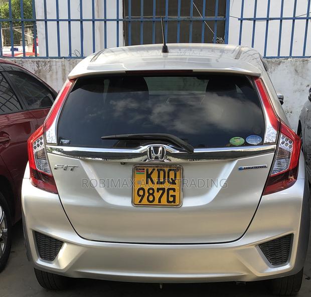 Honda Fit 2016 Silver