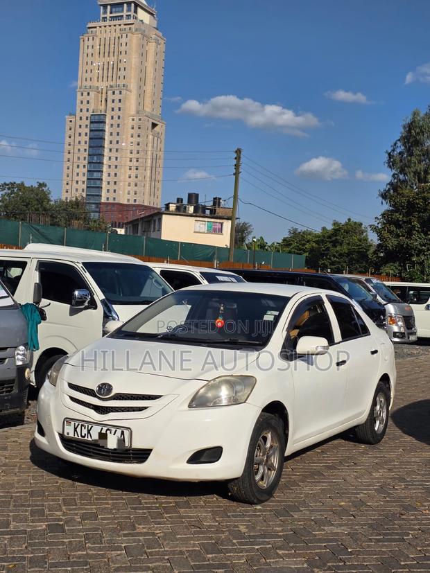 Toyota Belta 2011 White