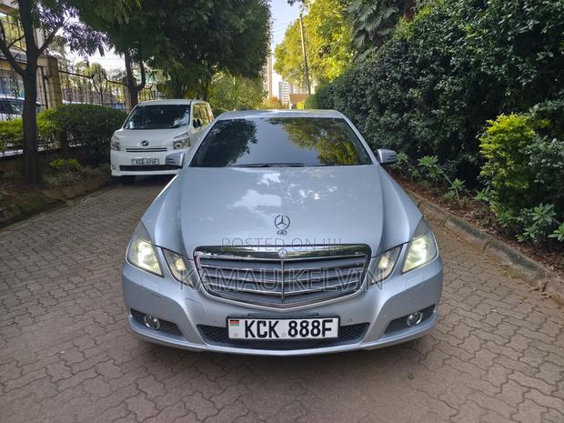 Mercedes-Benz E250 2009 Silver