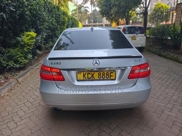 Mercedes-Benz E250 2009 Silver