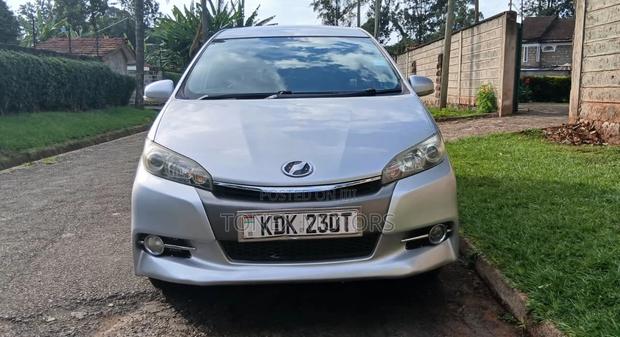 Toyota Wish 2015 Silver