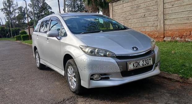Toyota Wish 2015 Silver