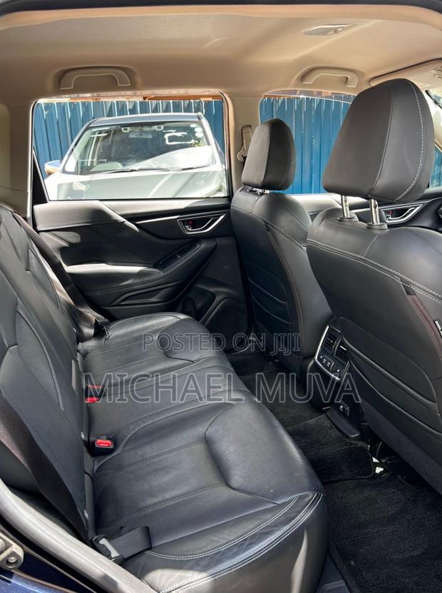 Subaru Forester Premium AWD 2019 Blue
