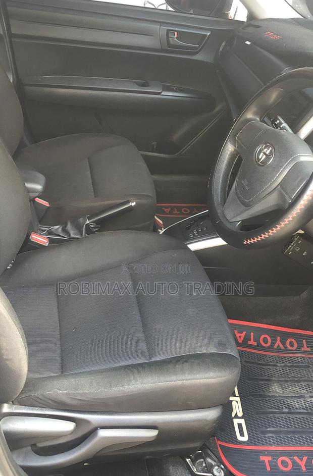 Toyota Corolla Fielder 1.5 Petrol FWD 2019 Silver