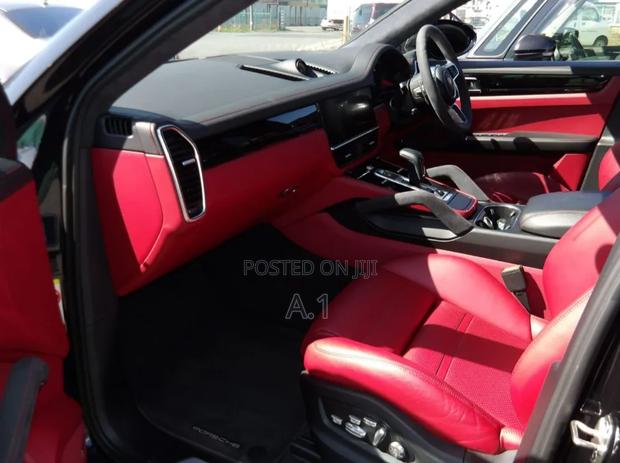 Porsche Cayenne Base AWD 2019 Black