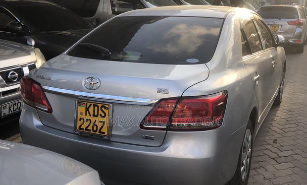 Toyota Premio 2.0 FWD 2018 Silver