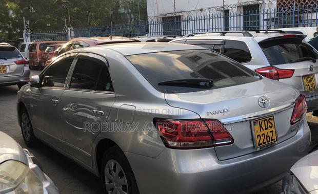 Toyota Premio 2.0 FWD 2018 Silver