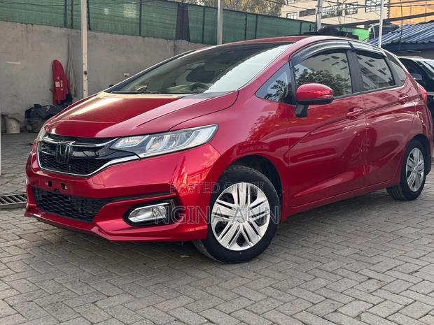 Honda Fit 2019 Maroon