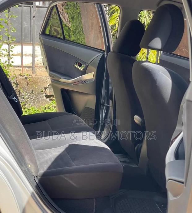 Toyota Premio 2017