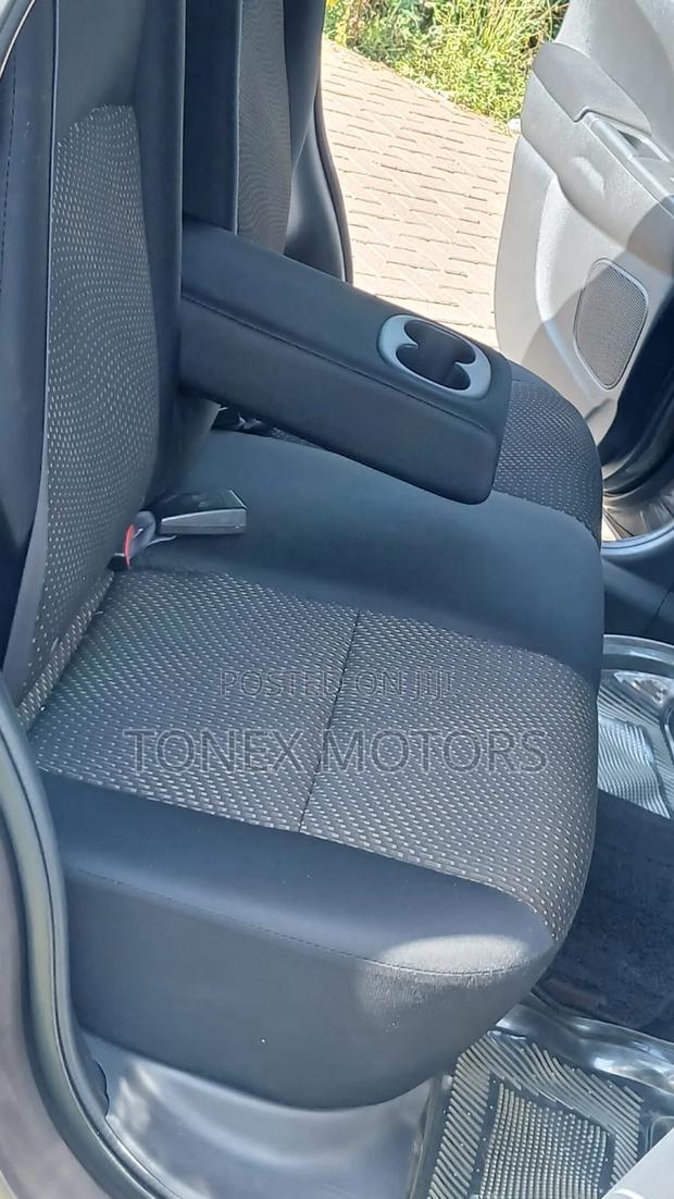 Mitsubishi RVR 2013 Brown