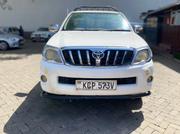 Toyota Hilux 2.7 VVT-i 4X4 SRX 2011 White for sale