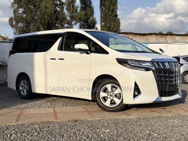 Toyota Alphard 2.5 Petrol FWD 2019 White