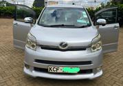 Toyota Voxy 2009 Silver for sale