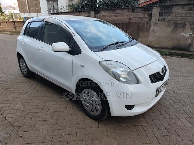 Toyota Vitz 1.3 FWD 5dr 2007 White