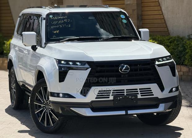 New Lexus GX 550 Luxury+ 4WD 2025 Pearl