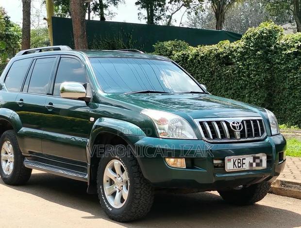 Toyota Land Cruiser Prado 2007 Green