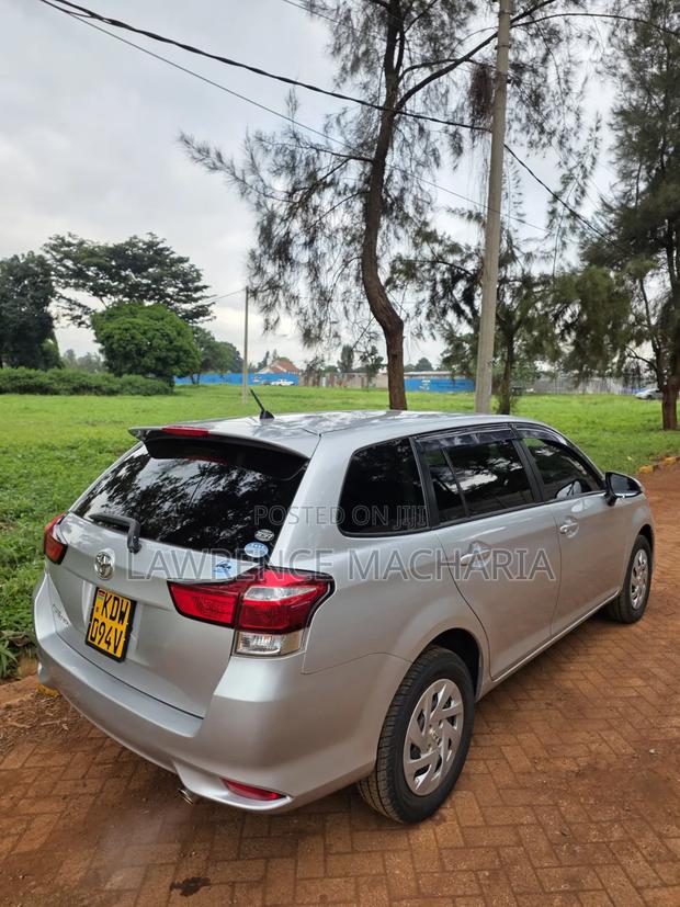 Toyota Corolla Fielder 1.5 Petrol FWD 2018 Silver