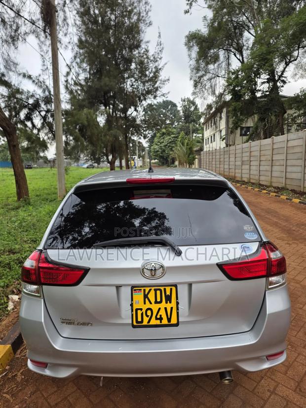 Toyota Corolla Fielder 1.5 Petrol FWD 2018 Silver