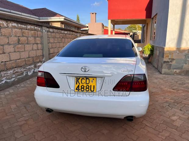 Toyota Crown 2008 White