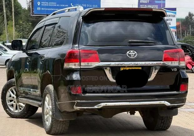 Toyota Land Cruiser 4.5 V8 TD GX-R 2011 Black