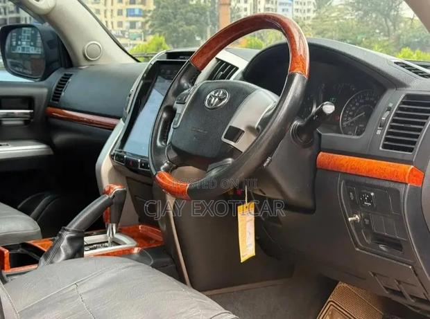 Toyota Land Cruiser 4.5 V8 TD GX-R 2011 Black
