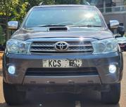 Toyota Fortuner 2011 Gray for sale
