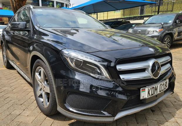 Mercedes-Benz GLA-Class 2016 Black