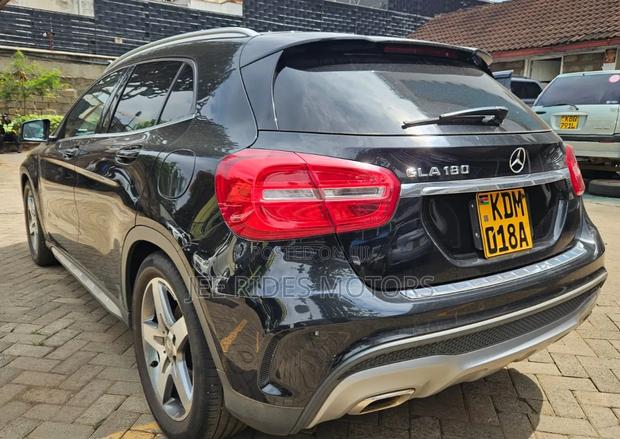 Mercedes-Benz GLA-Class 2016 Black