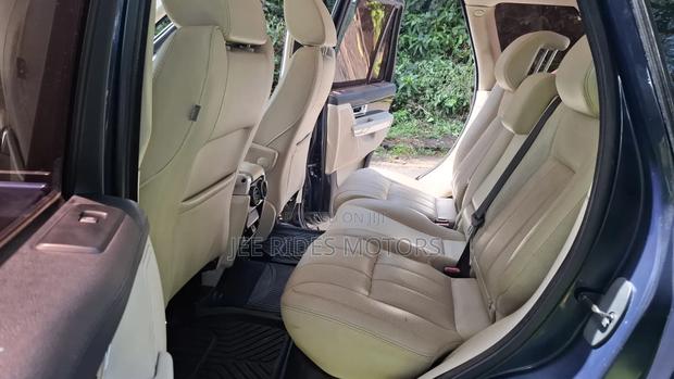 Land Rover Range Rover Sport 2011 Blue