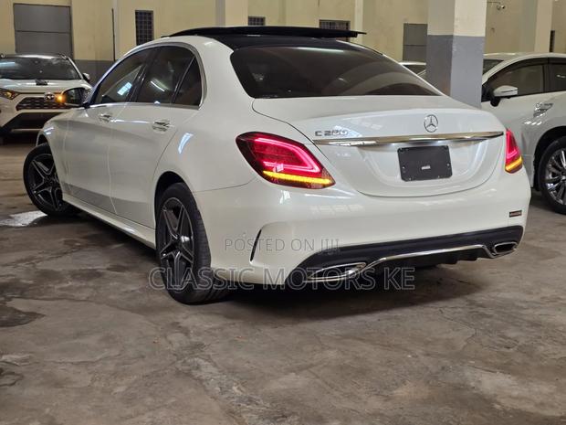 Mercedes-Benz C200 2020 White