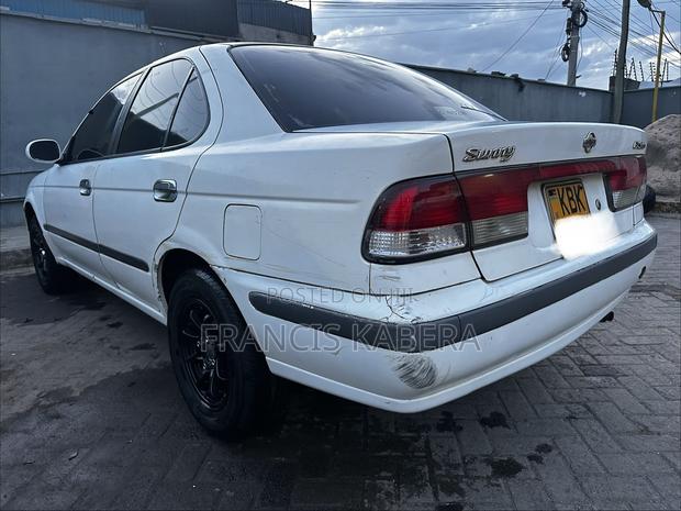 Nissan FB15 2006 White