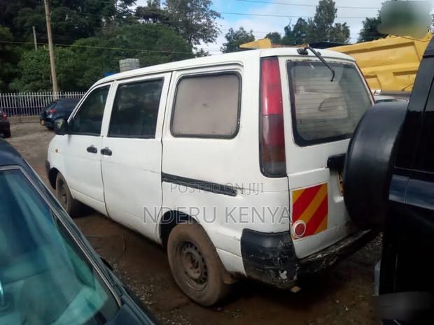 Toyota TownAce 2004 White