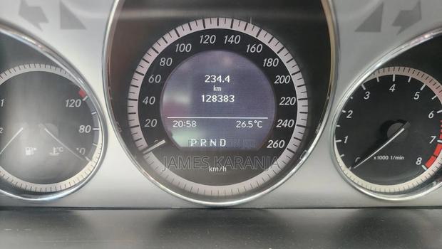 Mercedes-Benz C200 2010 Silver