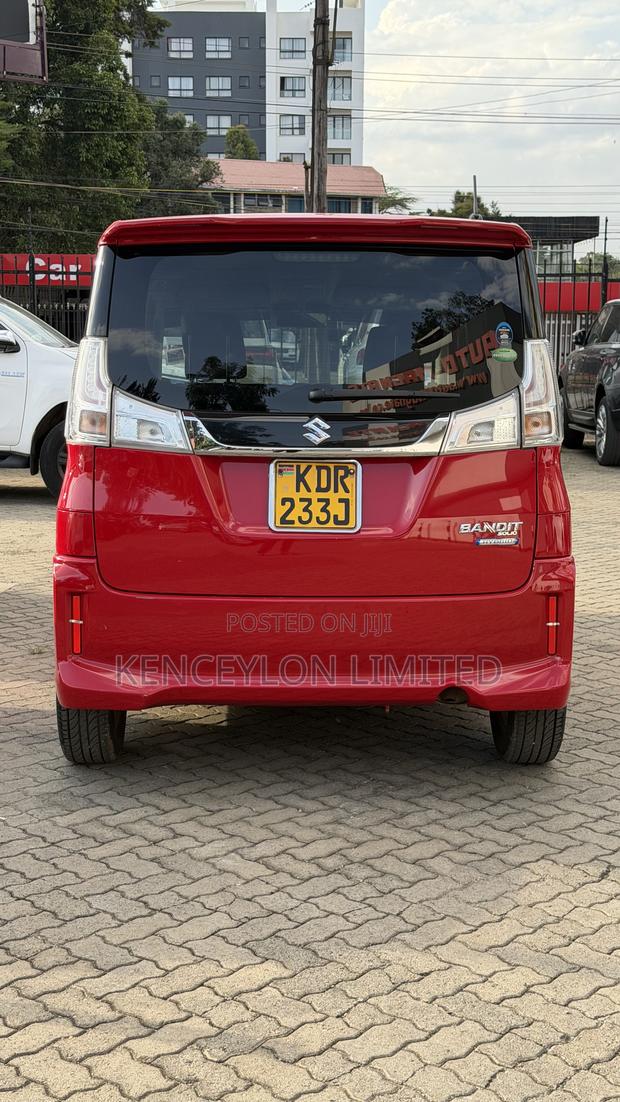 Suzuki Solio Bandit Hybrid MV 2017 Red