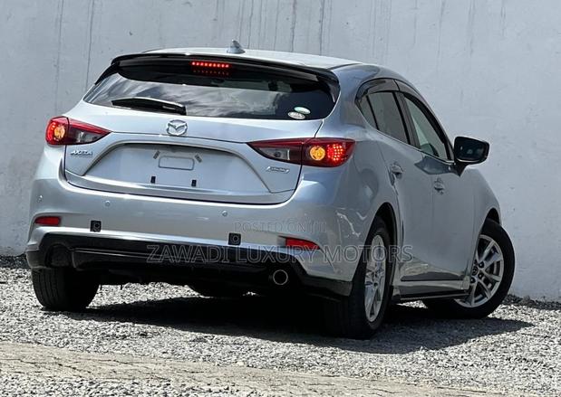 Mazda Axela 2019 Silver