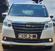 Toyota Noah 2016 White for sale