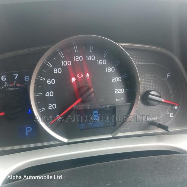 Toyota RAV4 LE 4dr SUV AWD (2.5L 4cyl 6A) 2014 Gray