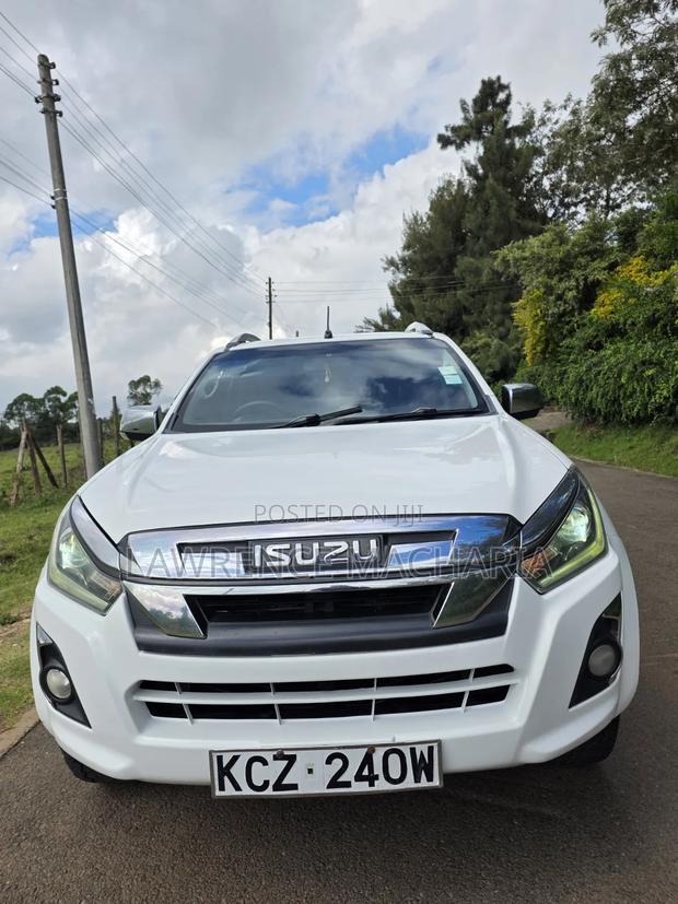 Isuzu D-MAX 2020 White