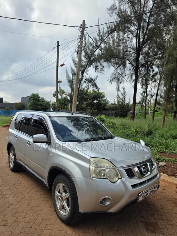 Nissan X-Trail 2013 Silver