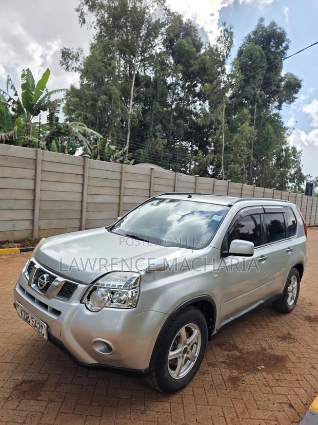 Nissan X-Trail 2013 Silver