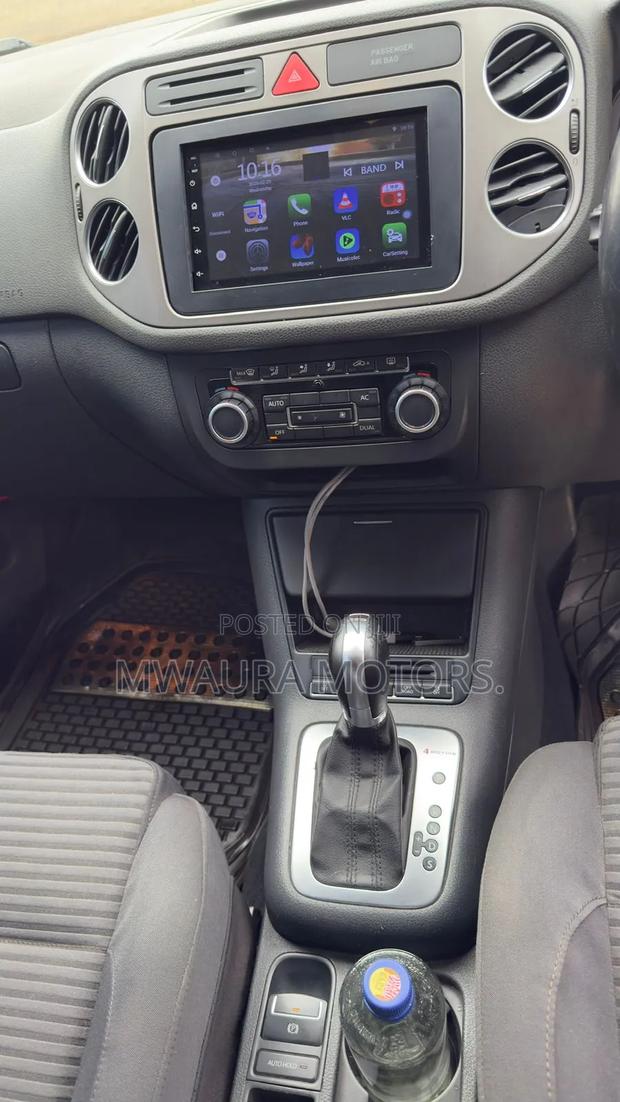 Volkswagen Tiguan S 4Motion 2011 Black