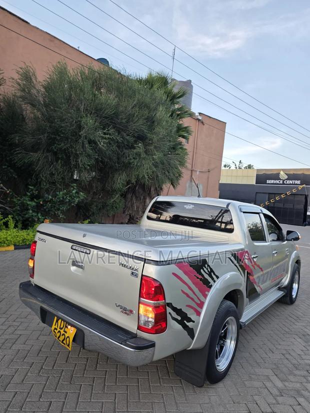 Toyota Hilux 2014 Gold