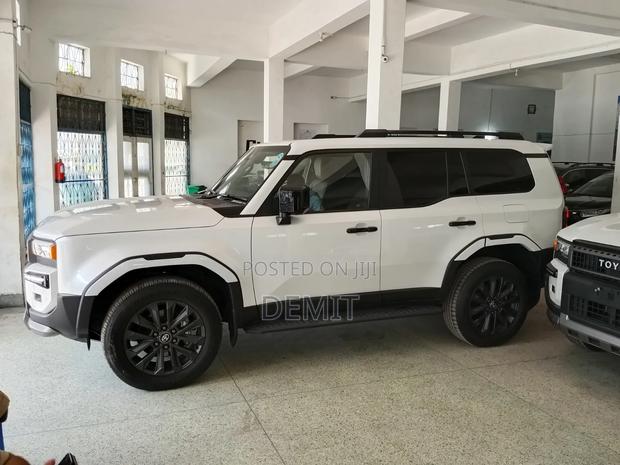 Toyota Land Cruiser 76 Series 2024 White
