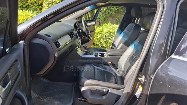 Volkswagen Touareg TDI Executive 2013 Black