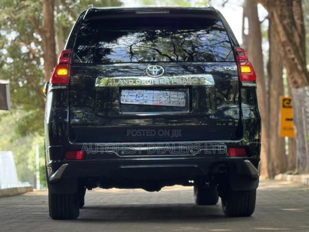 Toyota Land Cruiser Prado 2.8 2021 Black