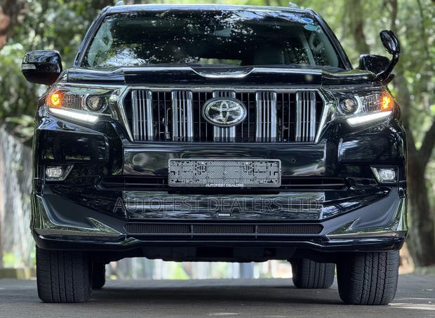 Toyota Land Cruiser Prado 2.8 2021 Black