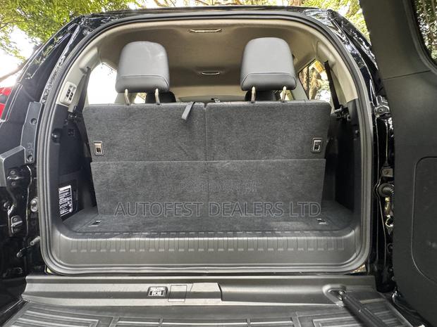 Toyota Land Cruiser Prado 2.8 2021 Black
