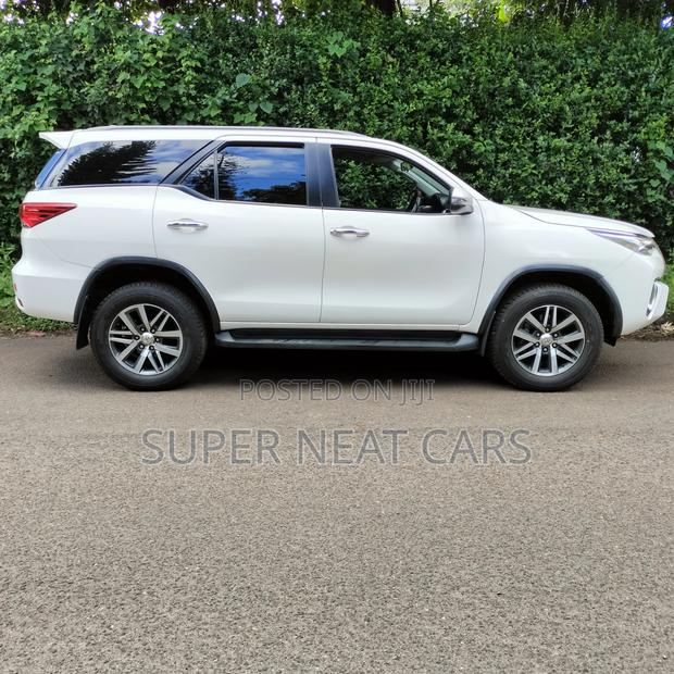 Toyota Fortuner 2.8 D AWD 2018 White