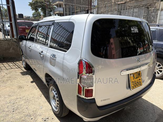 Toyota Probox 1.5 F 2WD 2016 Silver